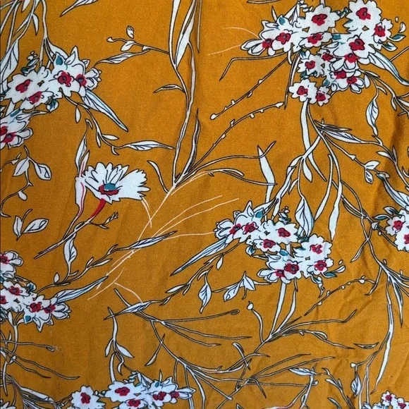 Gigio Yellow Floral Blouse with Striped Billow Sleeves - Picture 5 of 6